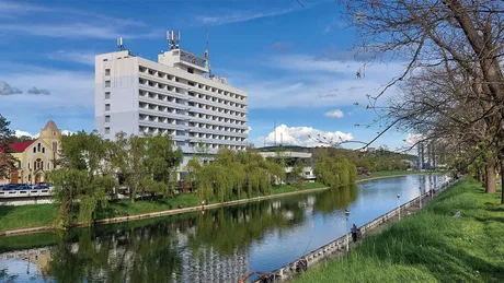 Hotelul Continental Forum Oradea, recent modernizat, oferă servicii de calitate pentru oaspeți.