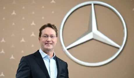 CEO-ul Mercedes-Benz discutând despre oportunități în industria de apărare.