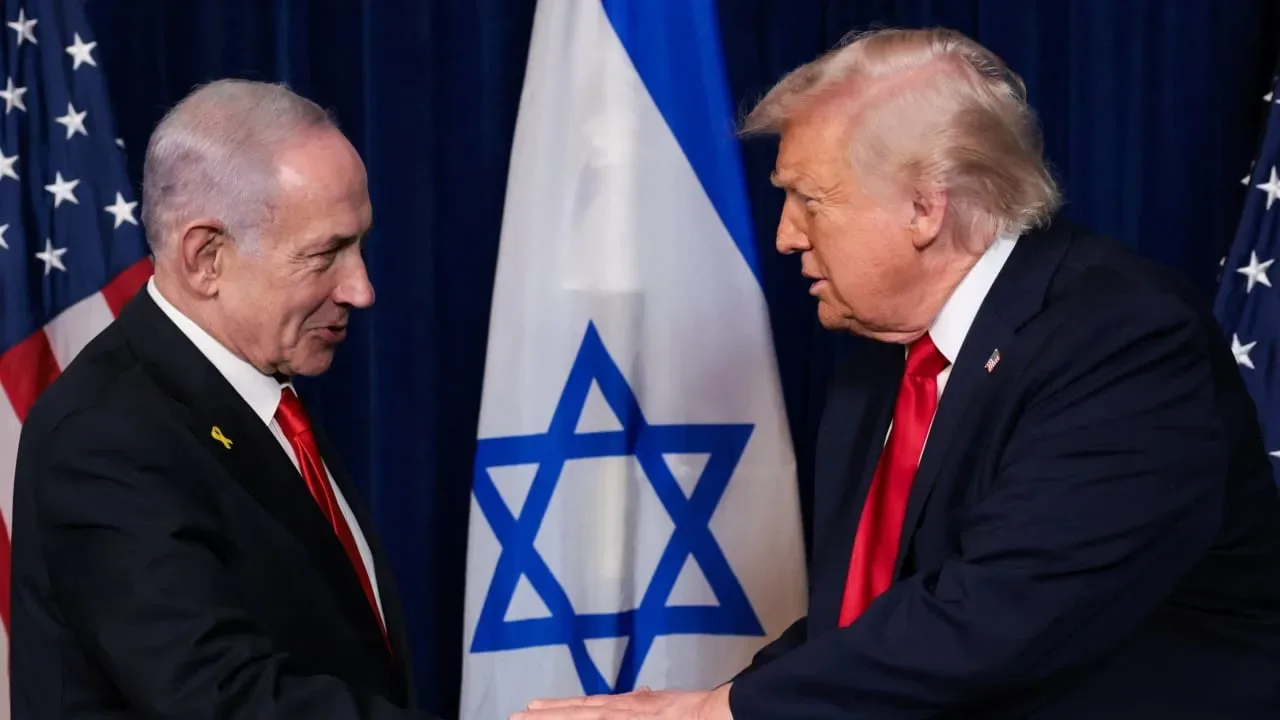Benjamin Netanyahu și Donald Trump discutând despre strategii militare în Orientul Mijlociu.