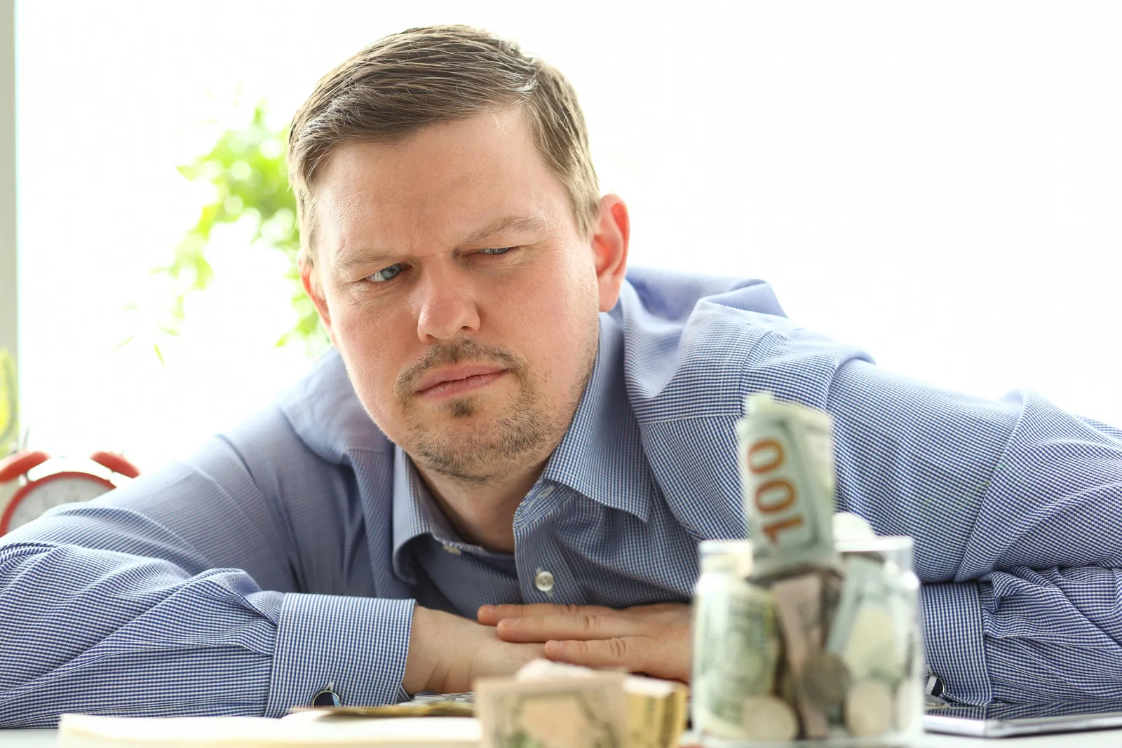 Fermier preocupat de datoriile la bugetul local și subvențiile APIA.