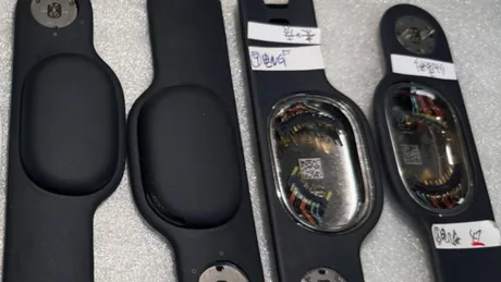 Componente negre pentru un posibil Apple Vision Pro 2 în teste.