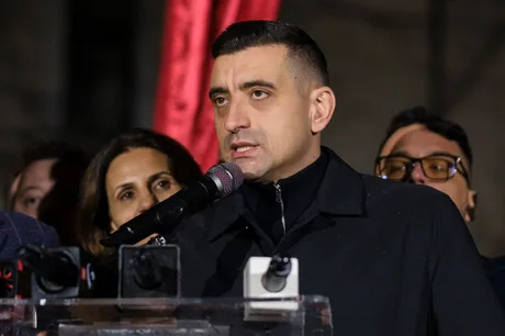 George Simion vorbește despre alegeri anticipate și moțiuni de cenzură.