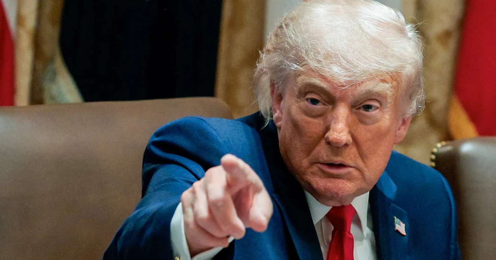 Donald Trump discutând despre politica externă și alegerile din SUA.